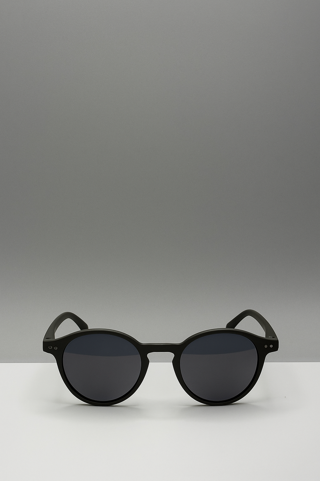 Valino Classic Round Polarized Sunglasses